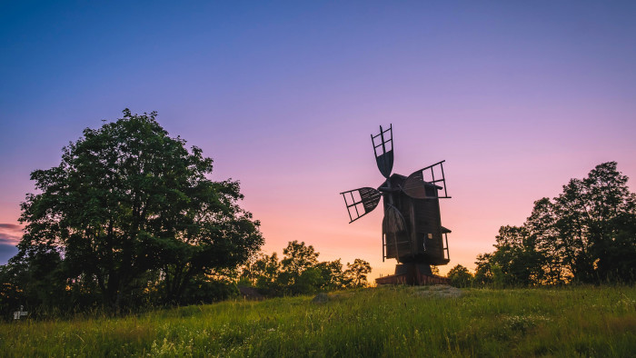 Windmill windmill keep on turning 2k