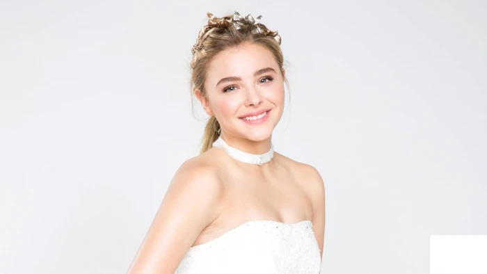 chloe grace moretz white elegant dress actress hollywood