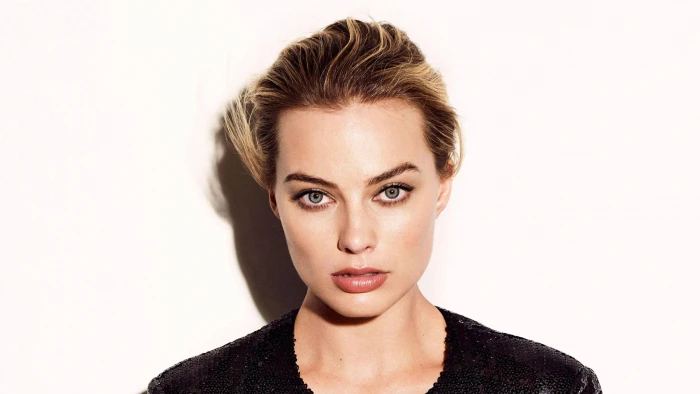 fierce look margot robbie actress hollywood 2k