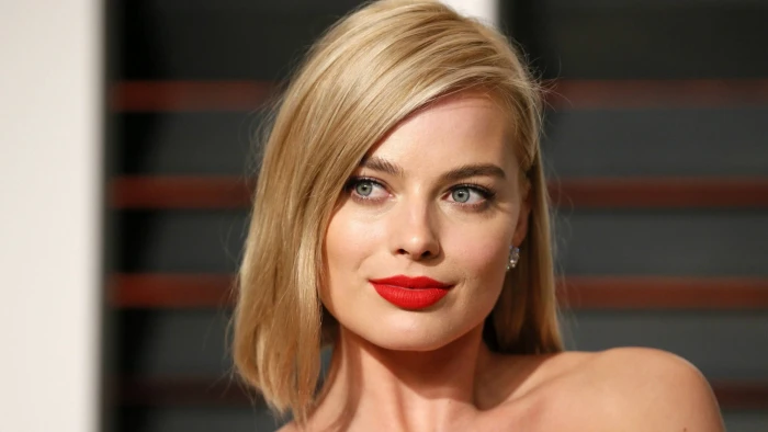short haired margot robbie actress hollywood 2k
