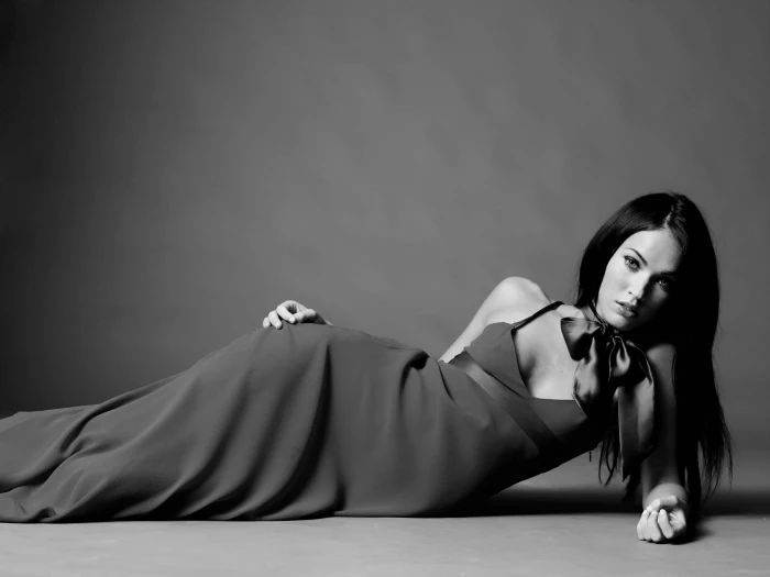 megan fox hd monochrome pose actress hollywood 2k