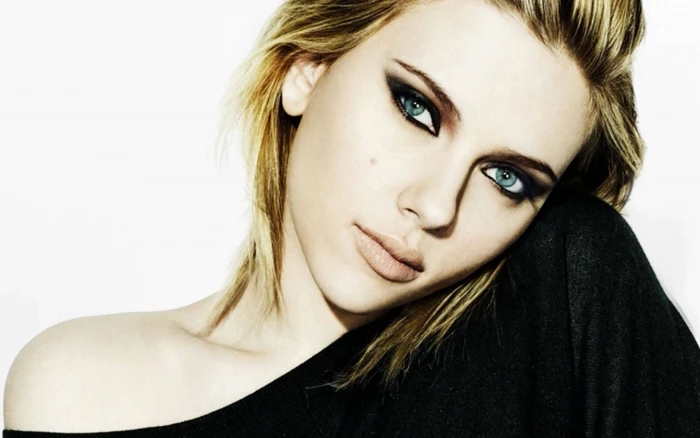 punk rocker scarlett johansson actress hollywood 2k