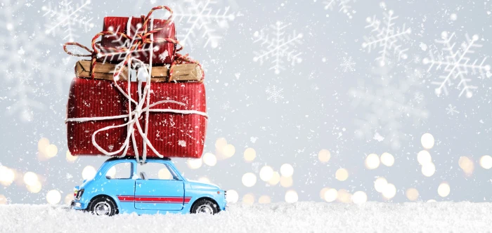 teal car carrying gifts illustration snow New Year Christmas 2k 4k 5k
