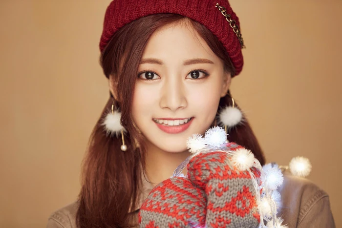 K pop Twice women Asian singer Christmas warm colors 2k