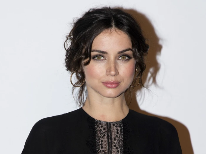 Actresses Ana de Armas Black Hair Cuban Face