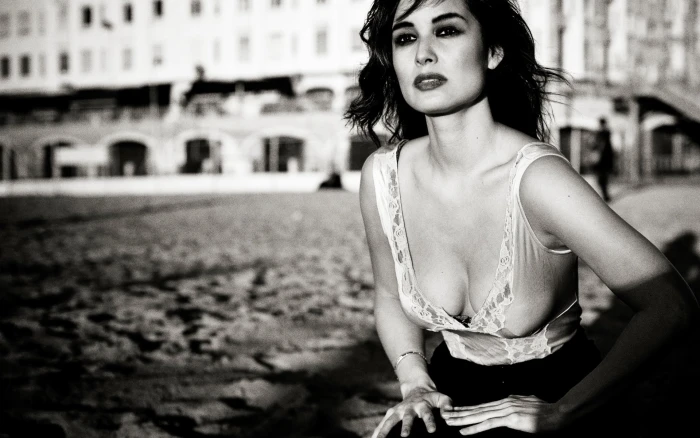 Actresses B r nice Marlohe French