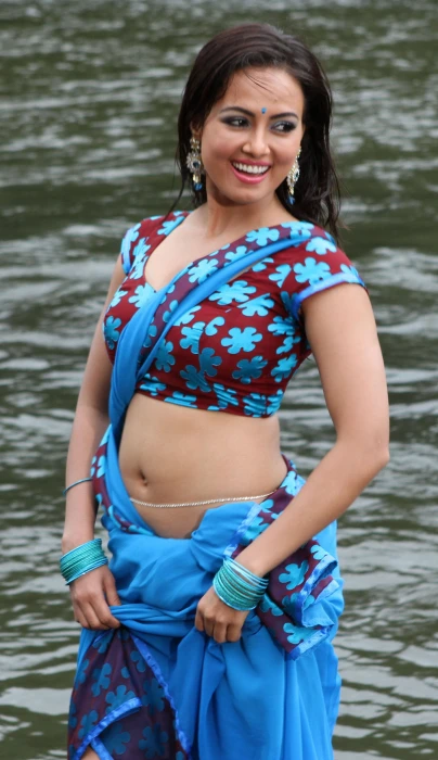 actress indian khan sana