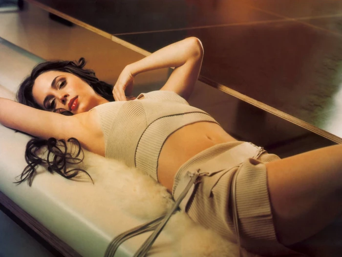 Actresses Eliza Dushku