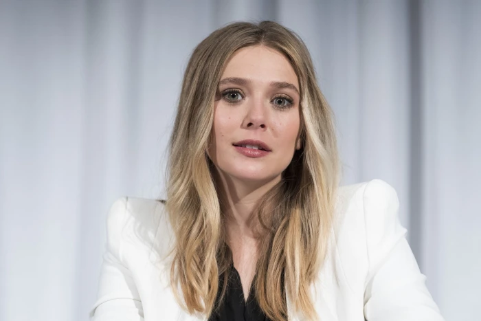 Actresses Elizabeth Olsen American Blonde 2k