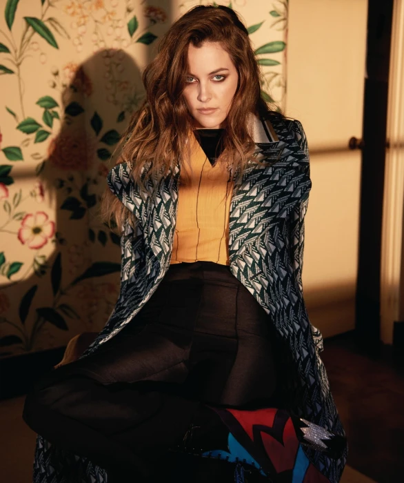actress Riley Keough women beauty one person beautiful woman