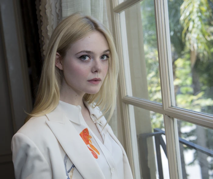Actresses Elle Fanning American Blonde 2k 4k