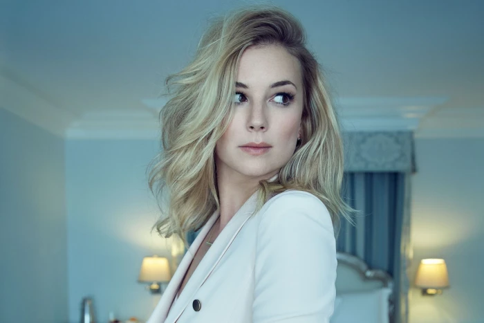 Actresses Emily VanCamp Blonde Brown Eyes