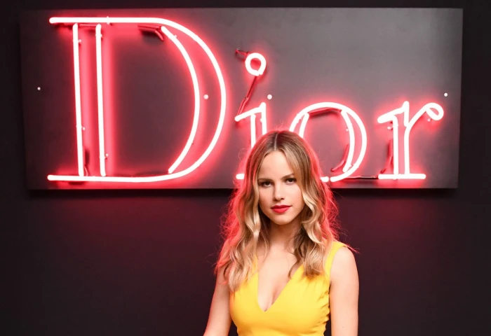 Actresses Halston Sage American Blonde Lipstick