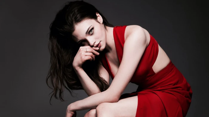 Actresses India Eisley Long Hair Red Dress 2k