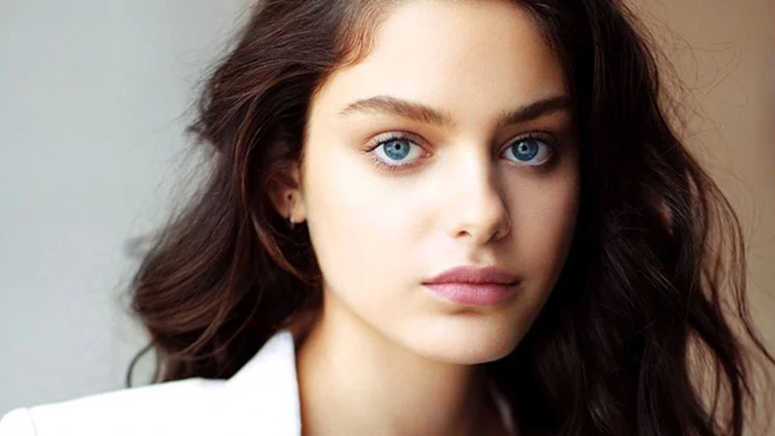 Actresses Odeya Rush Blue Eyes Brunette Face