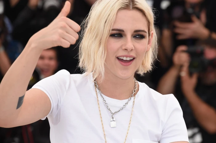 Actresses Kristen Stewart portrait photography themes smiling