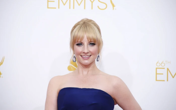 Melissa rauch actress smile Beauty photo HD Wallpa portrait 2k