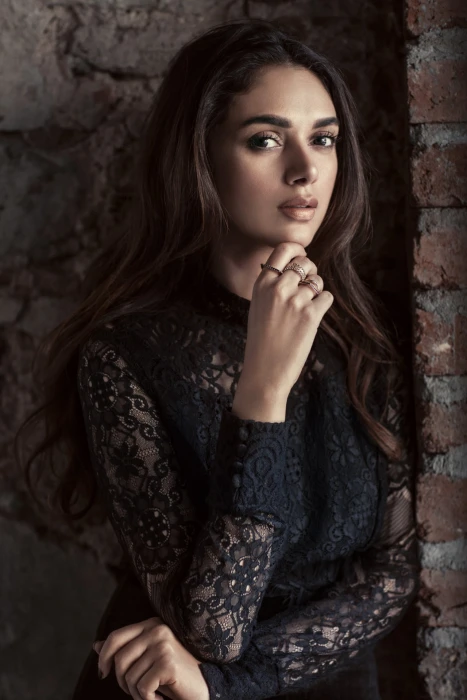 Aditi Rao Hydari women actress Indian brunette indoors