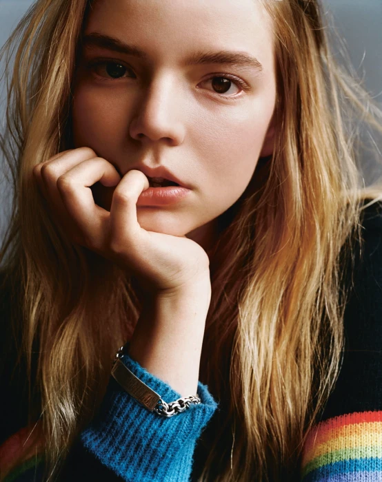Anya Taylor Joy actress women simple background blonde