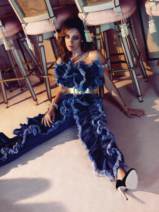 Aubrey Plaza actress women one person looking at camera