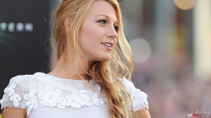 Blake Lively actress celebrity women blonde hair young adult