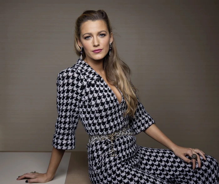 blake lively celebrities girls hd actress looking at camera 2k 4k