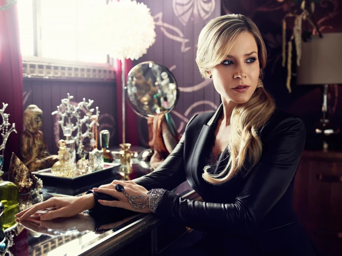 Defiance Julie Benz women actress blonde long hair looking into the distance 2k