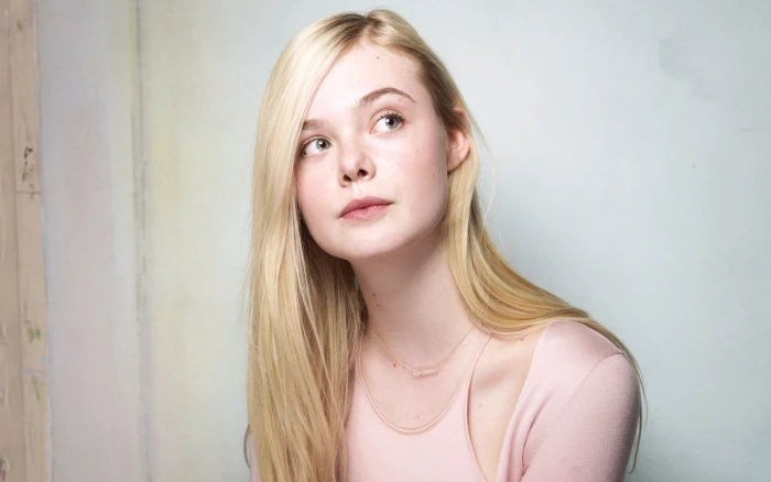 Elle Fanning blonde women actress face
