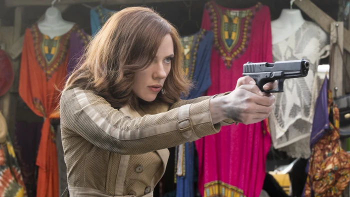 Girl Gun Scarlett Johansson Weapons Actress Hero Movie 2k