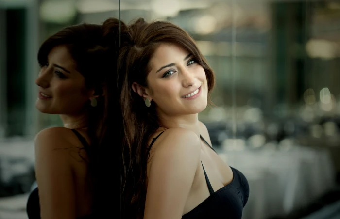 Hazal Kaya brunette women actress turkish smiling 2k 4k 5k