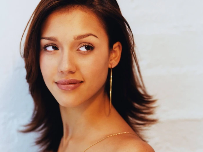 Jessica Alba face smiling actress celebrity portrait headshot