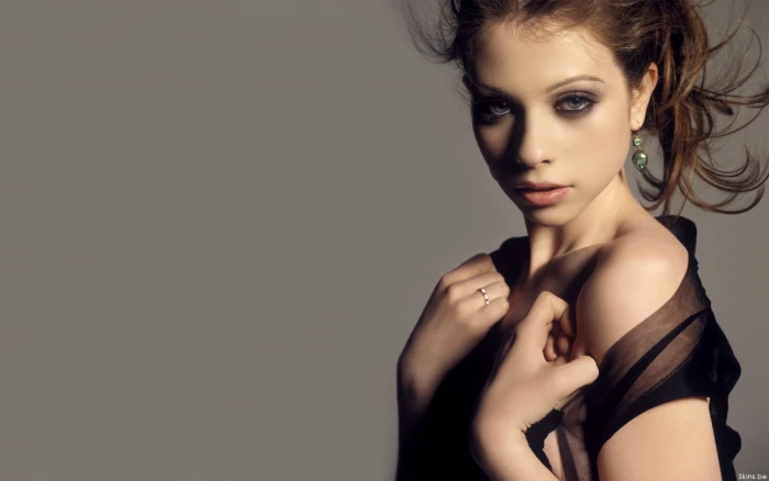 Michelle Trachtenberg women model actress beautiful woman