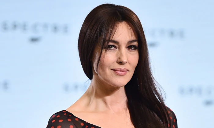 Monica Bellucci actress brunette smile women people females 2k