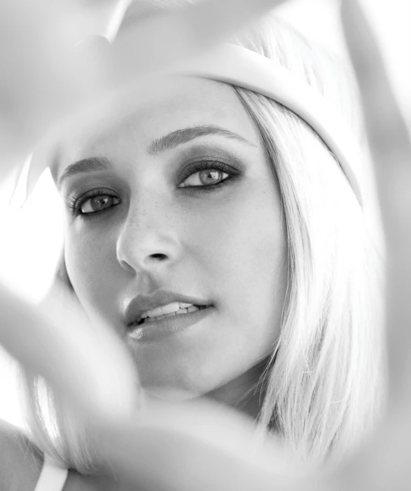 monochrome Hayden Panettiere women actress blonde face