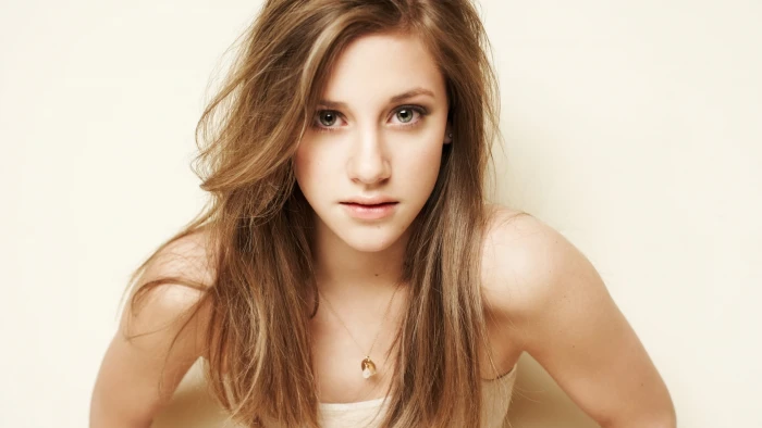 Lili Reinhart actress women portrait looking at camera