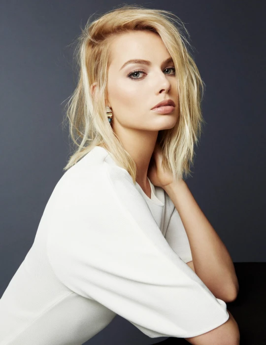 Margot Robbie women blonde long hair blue eyes simple background