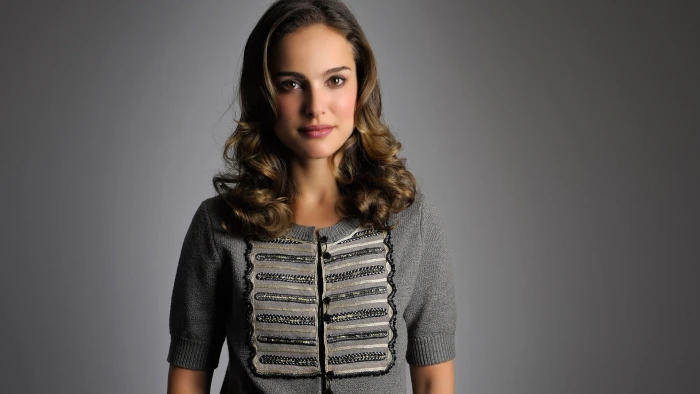 Natalie Portman women actress portrait celebrity looking at camera