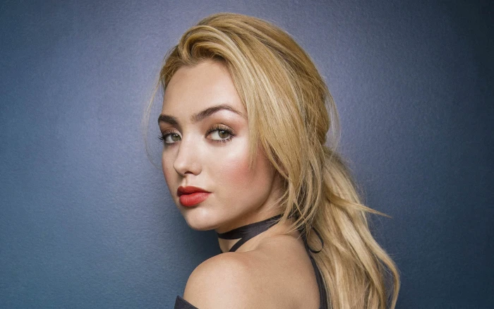 Peyton List American Actress portrait hair headshot one person 2k