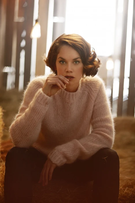 Ruth Wilson actress women redhead young adult beauty portrait
