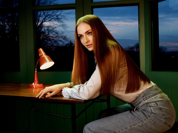 Sophie Turner actress redhead women looking into the distance 2k