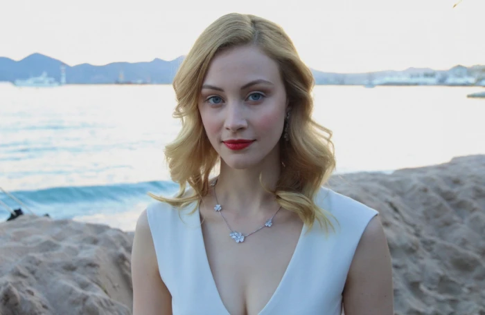 Sarah Gadon women actress blonde red lipstick blue eyes 2k