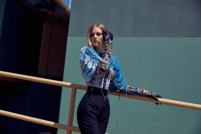 women blonde actress Harper's Bazaar Samara Weaving 2k 4k