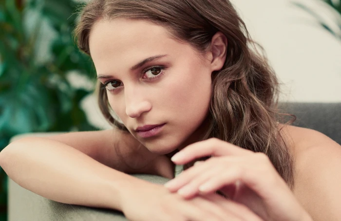 women face looking at viewer model Alicia Vikander actress 2k