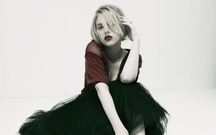 women Scarlett Johansson actress red lipstick celebrity