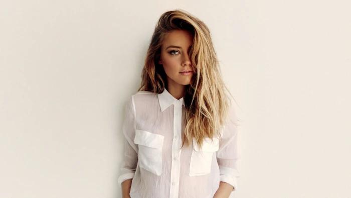 women's white top Amber Heard actress simple background blonde 70 2k