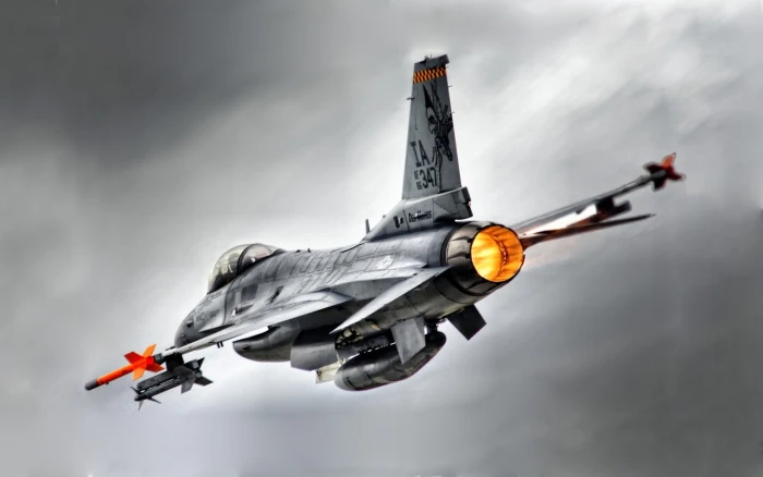 gray jet plane General Dynamics F 16 Fighting Falcon aircraft