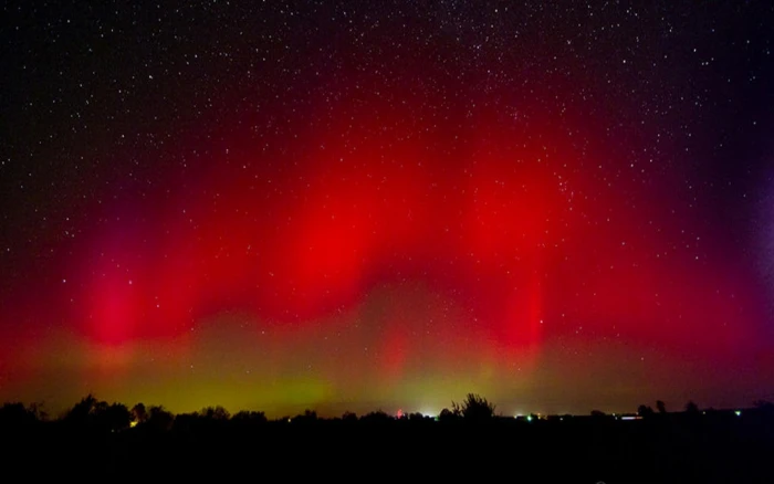 Amazing Northern Lights Over Michigan nature aurora and landscapes 2k