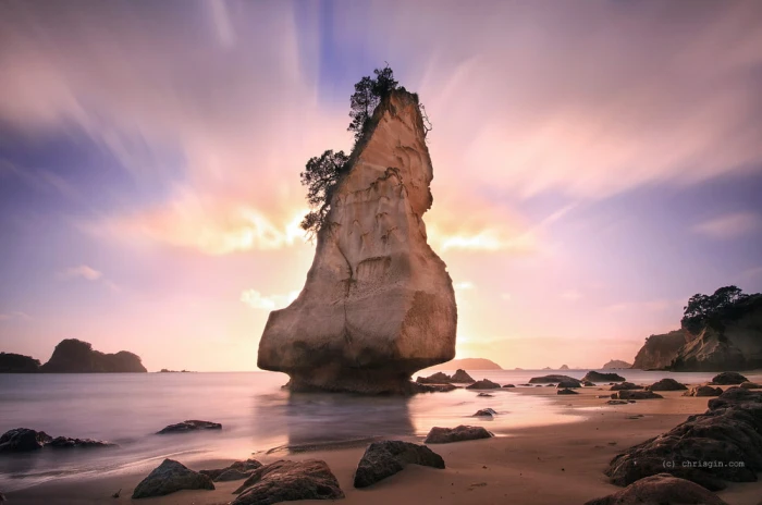 Twelve Apostles rock pillar Australia Cathedral Cove hahei