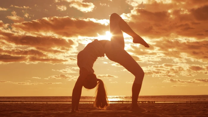 girl doing yoga silhouette photo photography of woman during sunset 2k