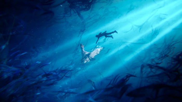 man swimming towards woman wearing white dress wallpaper Final Fantasy XV 2k 4k